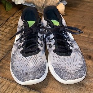 Nike RN Free Athletic Shoe